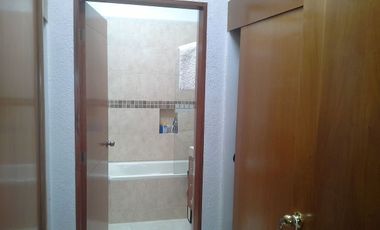 CASA EN RENTA EN LA HERRADURA