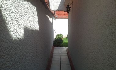 CASA EN RENTA EN LA HERRADURA