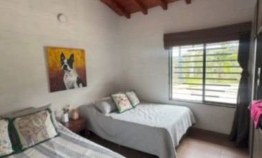 FINCA DE 2 NIVELES EN VENTA EN SAN VICENTE FERRER (Vereda La Enea).