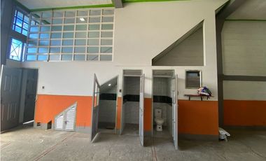 Arriendo Casa con Bodega en Boita