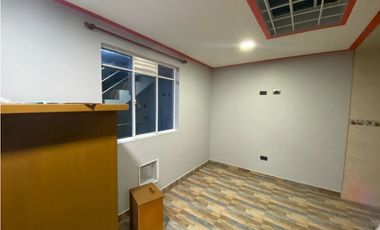 Arriendo Casa con Bodega en Boita