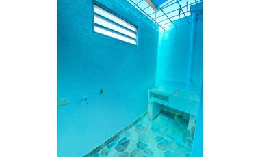 SE ARRIENDA APARTAESTUDIO SEGUNDO PISO BARRIO SAN PEDRO CLAVER.