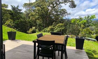 Casa en Arriendo Amoblada en El Retiro