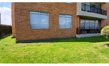 VENDO EXCLUISIVO APARTAMENTO ESQUINERO EN EL PRIMER PISO, EN CAJICA