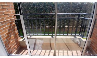 VENDO EXCLUISIVO APARTAMENTO ESQUINERO EN EL PRIMER PISO, EN CAJICA