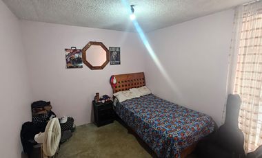 Casa en Unidad Vicente Guerrero, Iztapalapa con 3 rec y 1 baño