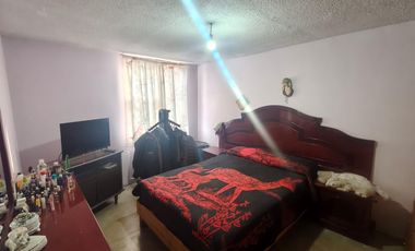 Casa en Unidad Vicente Guerrero, Iztapalapa con 3 rec y 1 baño