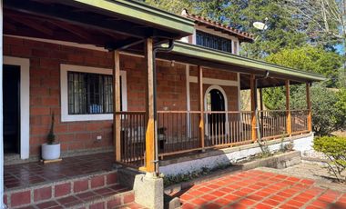 Se Arrienda Casa Finca en Guarne, Vereda la Clara