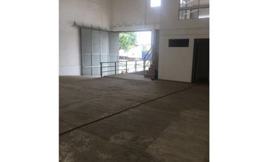 SE VENDE BODEGA EN ITAGUI AVENIDA PILEN