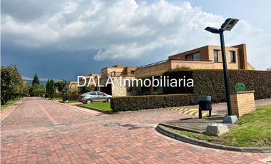 SE ARRIENDA CASA SECTOR CANELON EN CAJICA