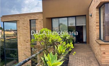 SE ARRIENDA CASA SECTOR CANELON EN CAJICA