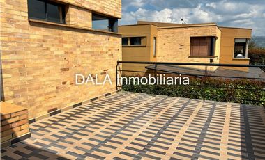 SE ARRIENDA CASA SECTOR CANELON EN CAJICA