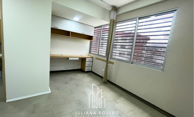 VENDO CONSULTORIO ESQUINERO REMODELADO EN IKONOS