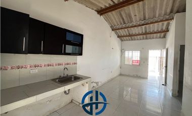 SE VENDE CASA EN LA URBANIZACIÓN LAS ACACIAS SECTOR CISNE