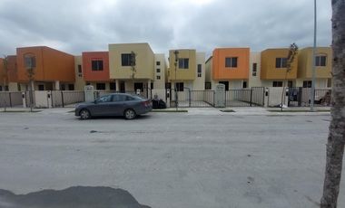 Casa en  renta Valle Castilla en Salinas Victoria N.L.