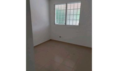 VENDO CASA EN LA CHORRERA RESIDENCIAL LAS PRADERAS