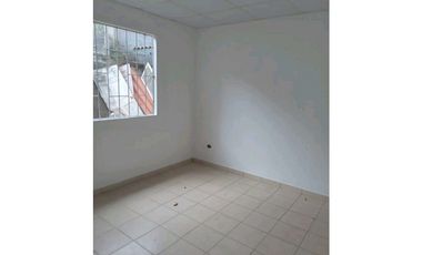 VENDO CASA EN LA CHORRERA RESIDENCIAL LAS PRADERAS
