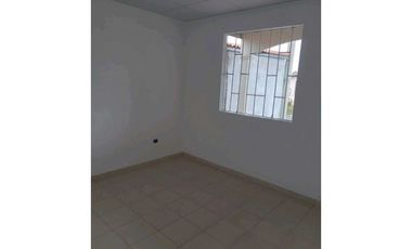 VENDO CASA EN LA CHORRERA RESIDENCIAL LAS PRADERAS