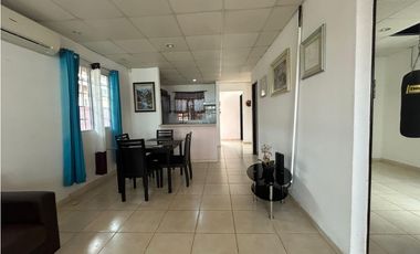 ARRAIJAN / URB. EL EDEN / 180M / 3 HABITACION / 1 PARKING / PATIO