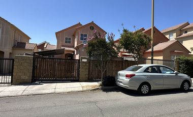 OPORTUNIDAD Casa/Hogar en Micro-Barrio Cerrado