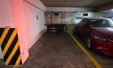 Estacionamiento pasa del Metro Pedro de Valdivia