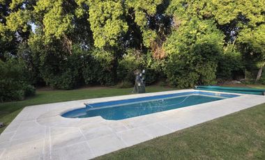 Casa quinta en venta de 156m2 ubicado en Berdier