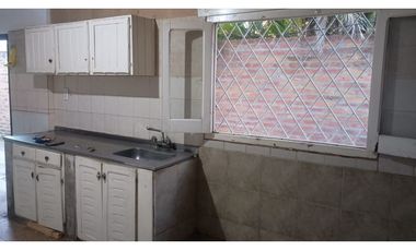 Casa a metros de Diagonal Eva Perón, Barranqueras.