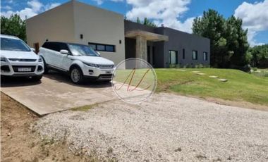 CASA A ESTRENAR EN PINAMAR BARRIO NYADES