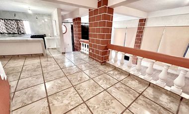 * CASA AMUEBLADA SOBRE CALLE EN COL. LAZARO CÁRDENAS, A 2 MIN DE AV. PALMIRA (SUR DE CUERNAVACA)*