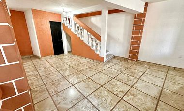 * CASA AMUEBLADA SOBRE CALLE EN COL. LAZARO CÁRDENAS, A 2 MIN DE AV. PALMIRA (SUR DE CUERNAVACA)*