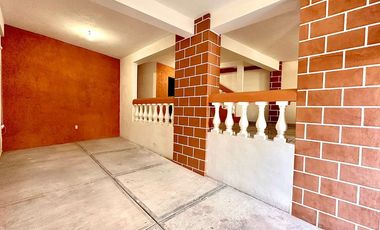 * CASA AMUEBLADA SOBRE CALLE EN COL. LAZARO CÁRDENAS, A 2 MIN DE AV. PALMIRA (SUR DE CUERNAVACA)*