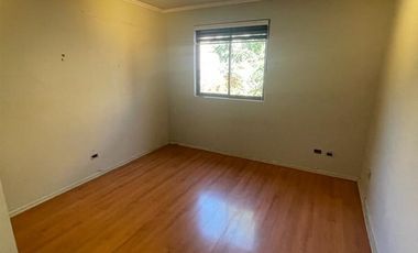 Casa en Arriendo en SANRA MARTA HUECHURABA 7148