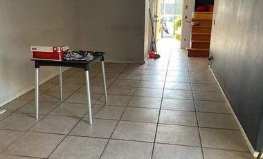 Casa en Arriendo en SANRA MARTA HUECHURABA 7148