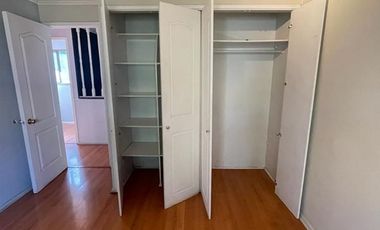 Casa en Arriendo en SANRA MARTA HUECHURABA 7148