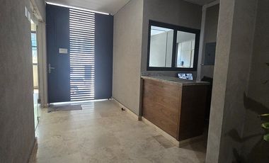 Penthouse de Lujo en 3 Niveles | Roof Garden Privado y 3 Estacionamientos.