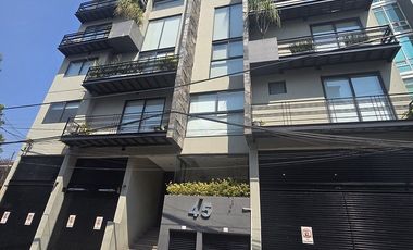 Penthouse de Lujo en 3 Niveles | Roof Garden Privado y 3 Estacionamientos.