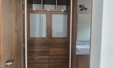 Penthouse de Lujo en 3 Niveles | Roof Garden Privado y 3 Estacionamientos.