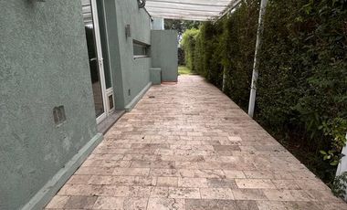 Casa en alquiler anual 6 amb. amoblado barrio Los Lagos Nordelta Tigre