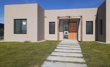 Venta Casa 4 amb. 600 M2 c/Renta hasta 2026 Barrio Manuel Belgrano Maschwitz Escobar
