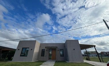 Venta Casa 4 amb. 600 M2 c/Renta hasta 2026 Barrio Manuel Belgrano Maschwitz Escobar