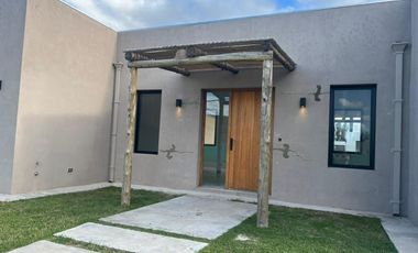 Venta Casa 4 amb. 600 M2 c/Renta hasta 2026 Barrio Manuel Belgrano Maschwitz Escobar