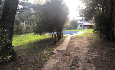 Venta Casa 6 amb. 1.500 M2 c/ escritura en Los Plátanos Berazategui