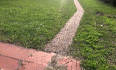 Venta Casa 6 amb. 1.500 M2 c/ escritura en Los Plátanos Berazategui