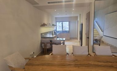 Villa Amueblada en Zona Hotelera