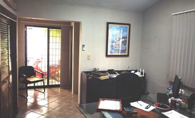 Casa en Calle Cherna en SM 3