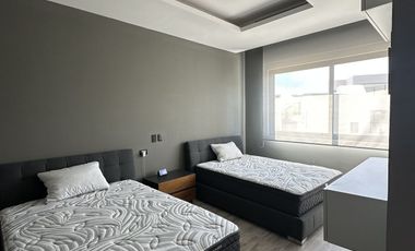RC CASA EN VENTA O  RENTA EN LAGUNA PUERTO CANCUN