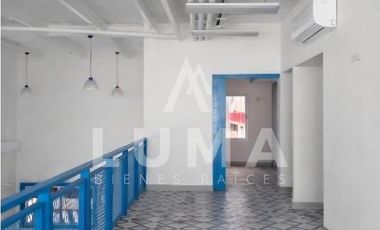 Renta de Local en Plaza Carmelita