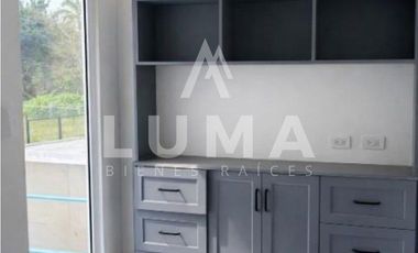 Renta de Local en Plaza Carmelita