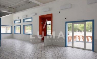 Renta de Local en Plaza Carmelita