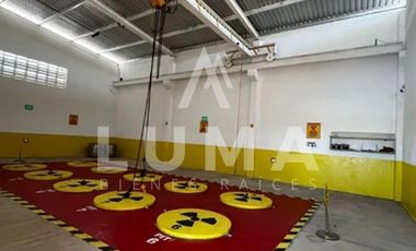 NAVE INDUSTRIAL, PATIO Y OFICINAS EN RENTA EN MUNDO MAYA